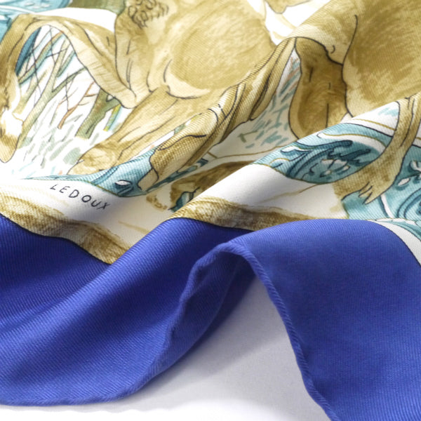 HERMES　大判カレ90スカーフ L'hiver（青系/冬）