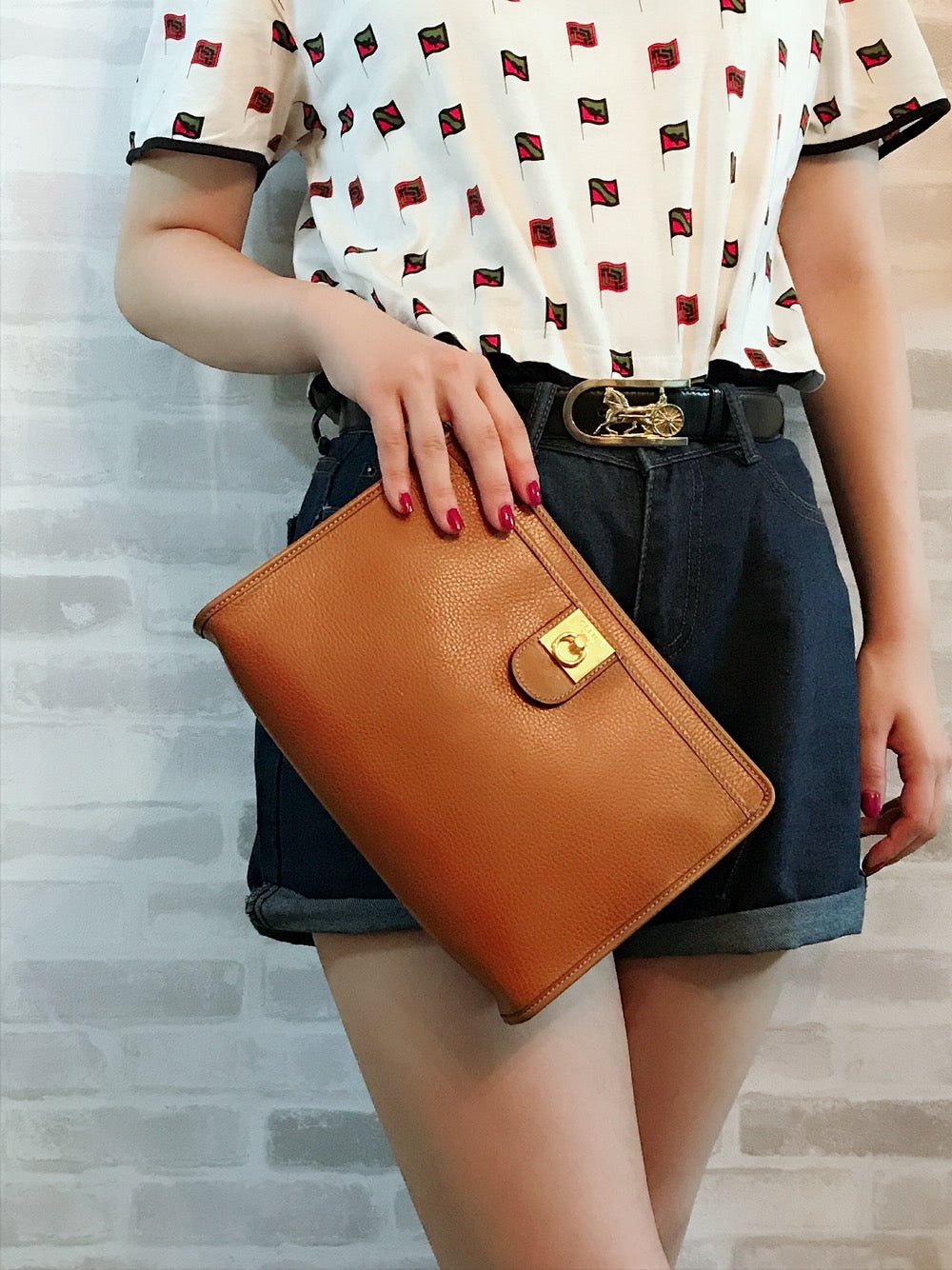 OLD CELINE　型押しレザー クラッチバッグ（キャメル）