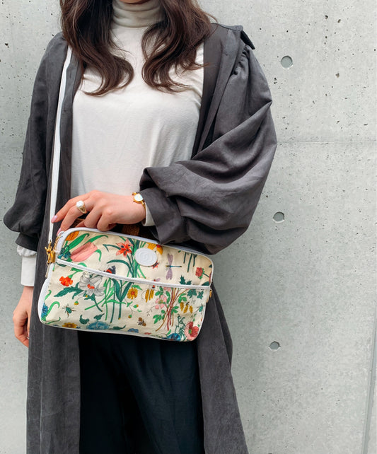 OLD Gucci　フローラ柄 薄型2WAYバッグ（白）