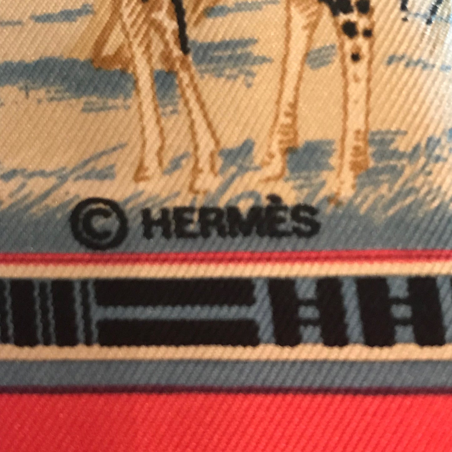 HERMES　大判カレ90　オウム×花（ピンク系）