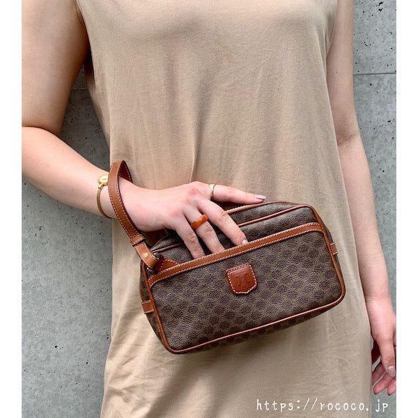 OLD CELINE　マカダム柄クラッチバッグ（茶）