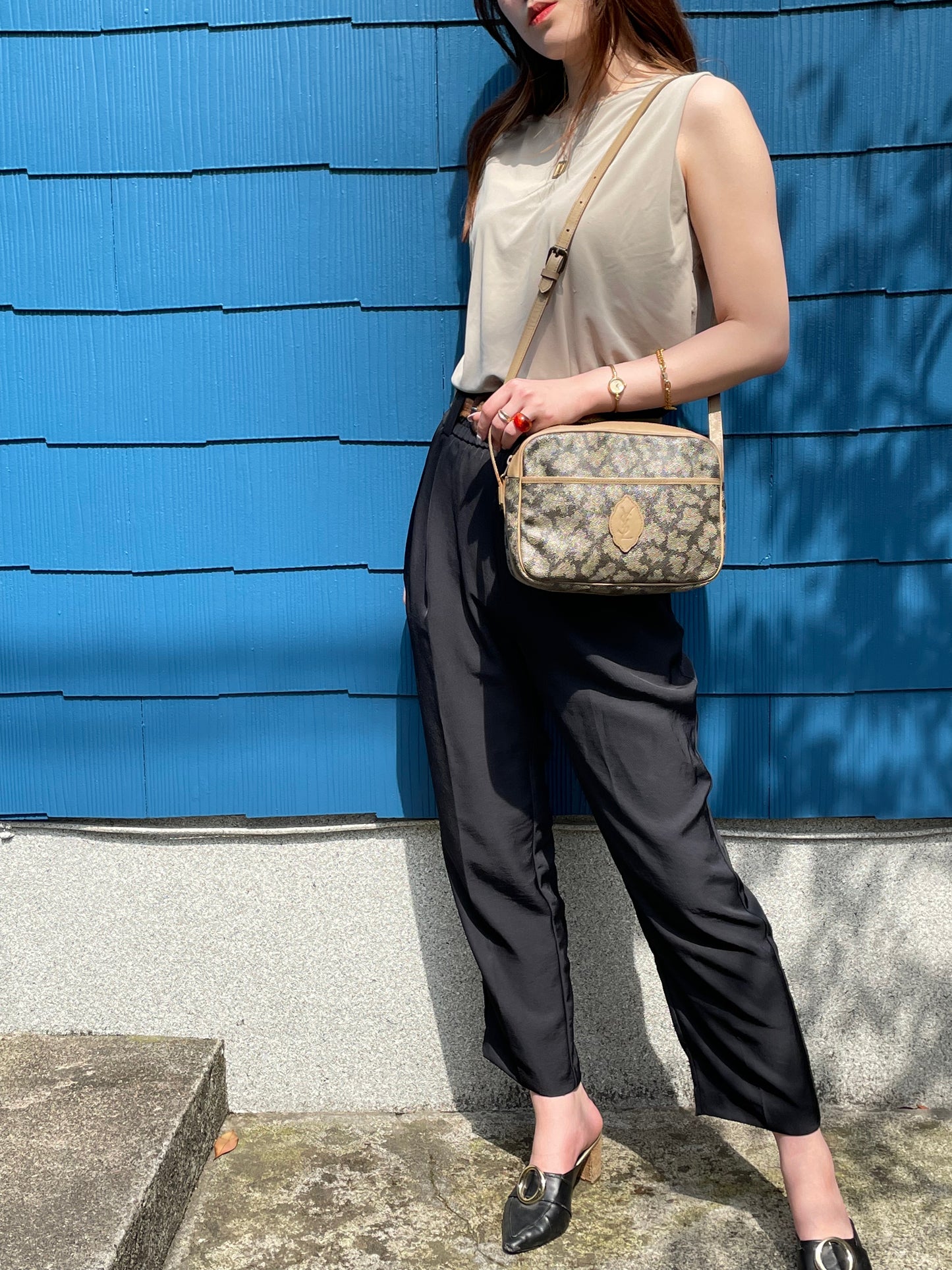 YVES SAINT LAURENT ジラフ柄YSLロゴショルダー（ブラウン系）