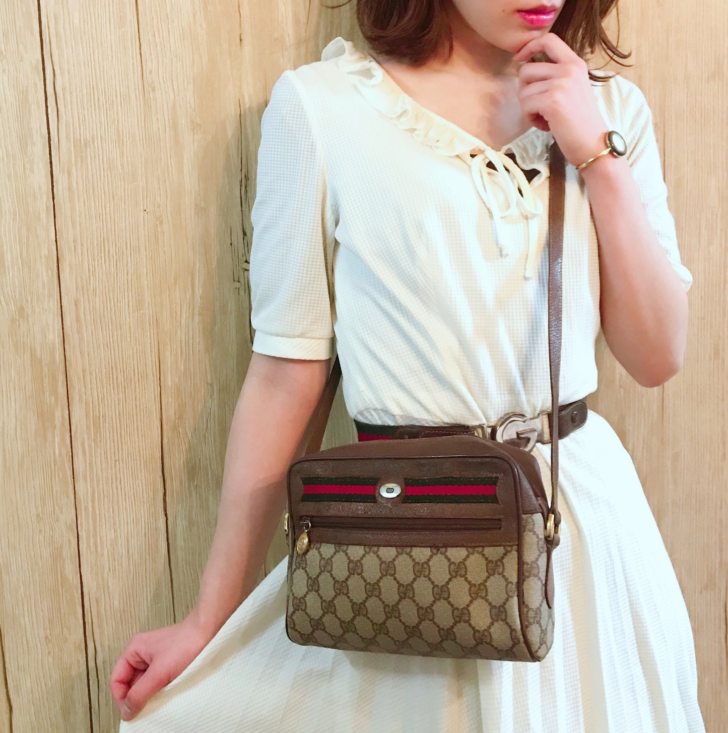 OLD Gucci　定番ショルダー横シェリー(茶・小）