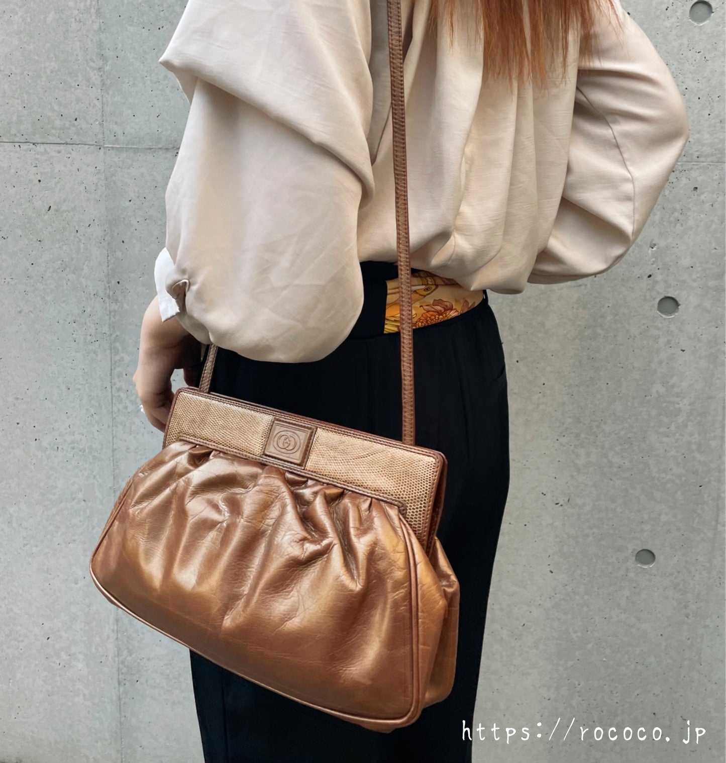 OLD Gucci レア!ドレープ仕様レザーパーティバッグ（ゴールド）