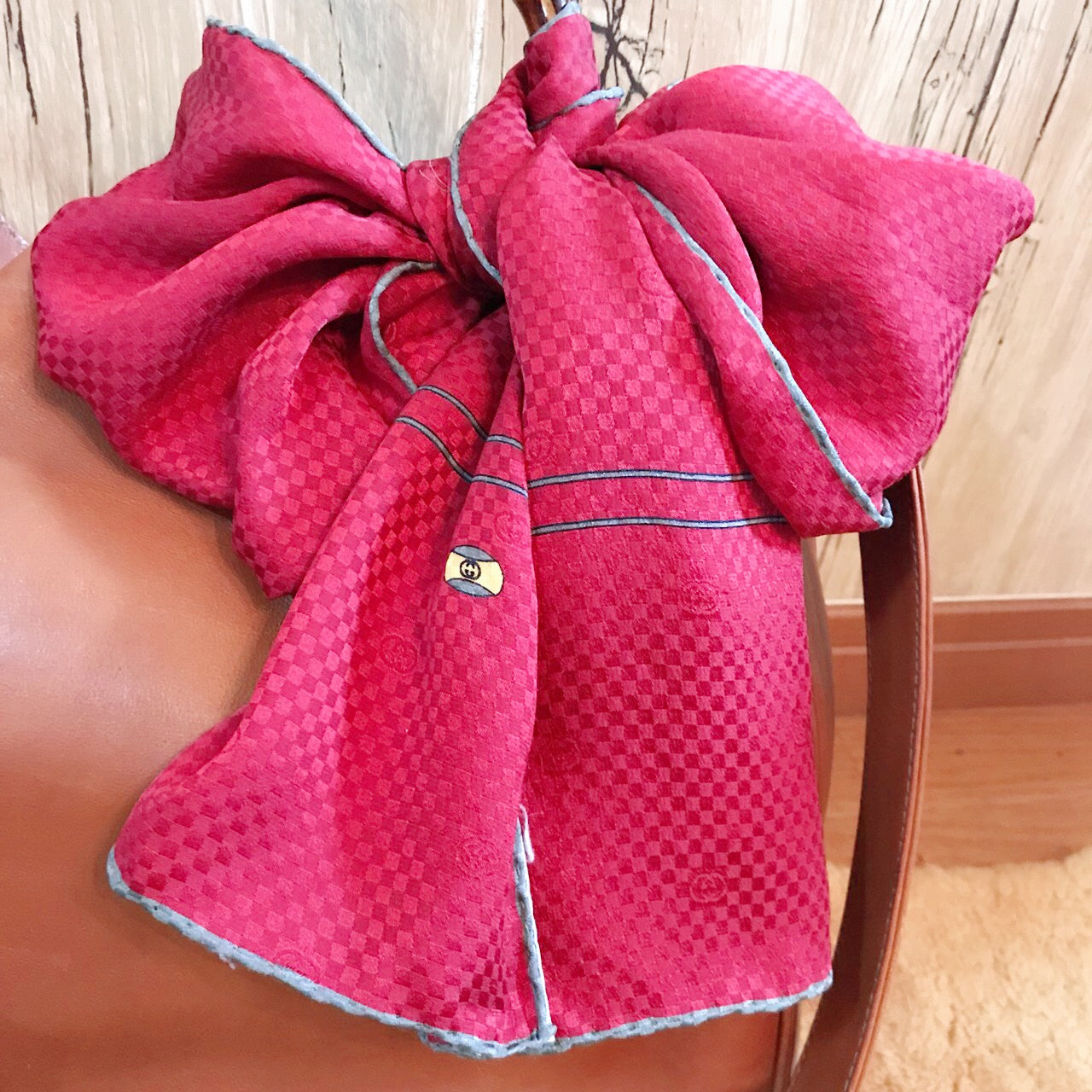 OLD Gucci  80sアクセコ シルクストール（赤）