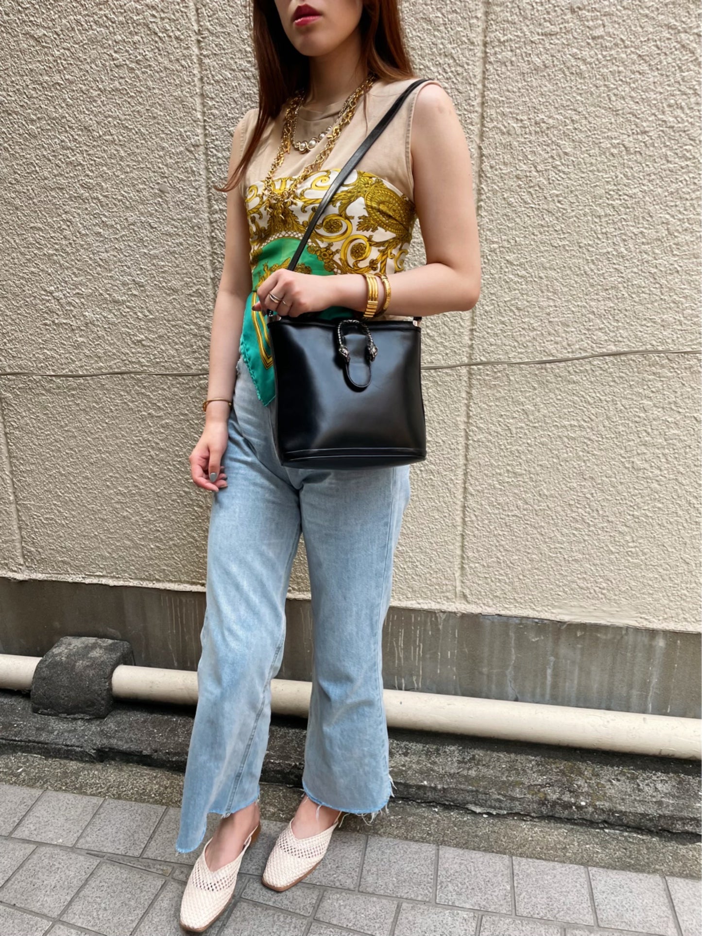 OLD Gucci　お宝!!タイガーヘッド総革バケツ型ショルダー（黒）