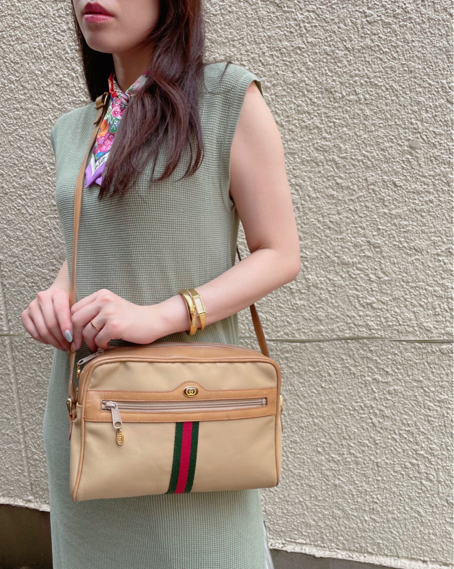 OLD Gucci　定番ショルダー縦シェリー（ベージュ・大）