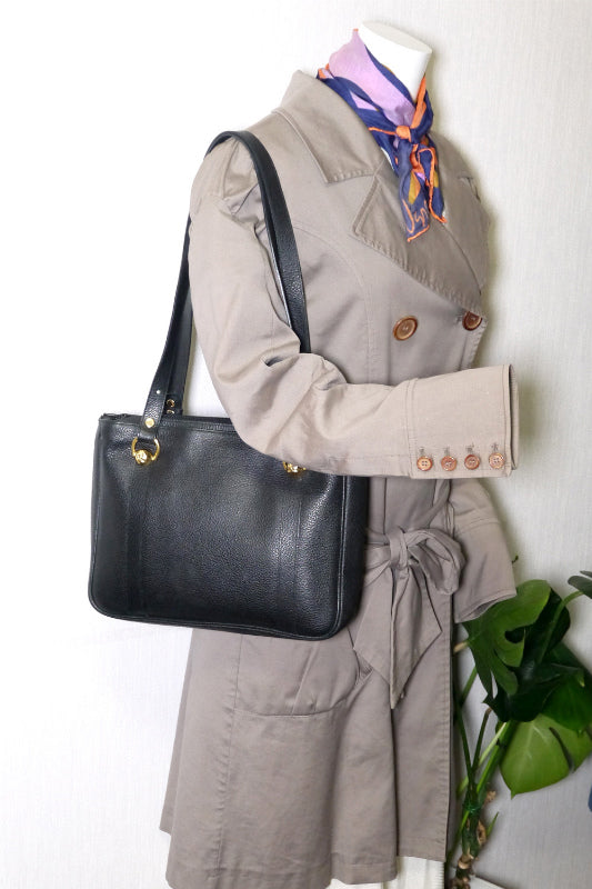 Lanvin 型押しレザーB5トートバッグ（黒）