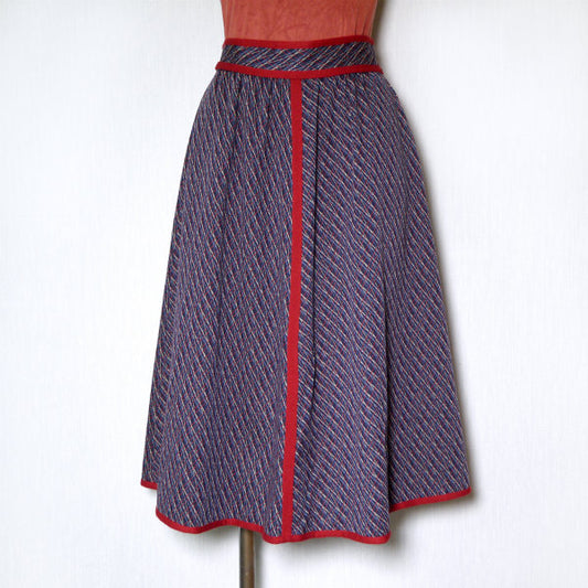 LANVIN フリンジリボン膝丈ウールスカート（紺×赤）