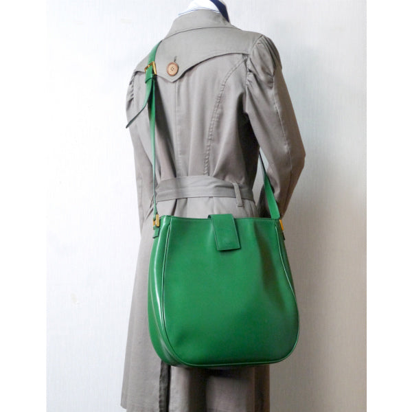 Lanvin　＜訳あり＞希少ロゴ大型レザーショルダー（緑）