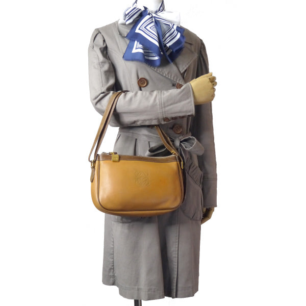 LOEWE アナグラムロゴ 2WAYショルダー（黄）