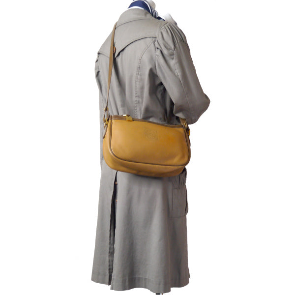 LOEWE アナグラムロゴ 2WAYショルダー（黄）