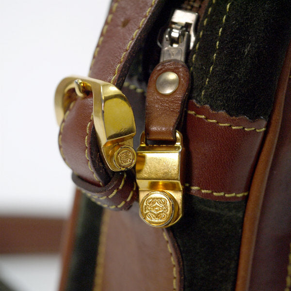 LOEWE アナグラムロゴ異素材MIXショルダー（茶×深緑）