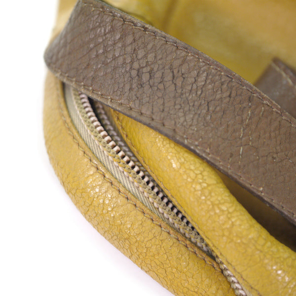 LOEWE　ビッグアナグラム 斜めがけショルダー（黄）