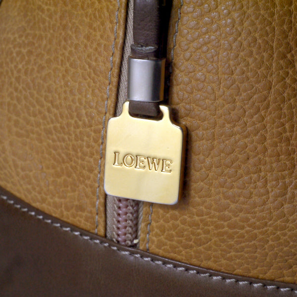 LOEWE　アマソナ32 ロゴボストンバッグ（茶）