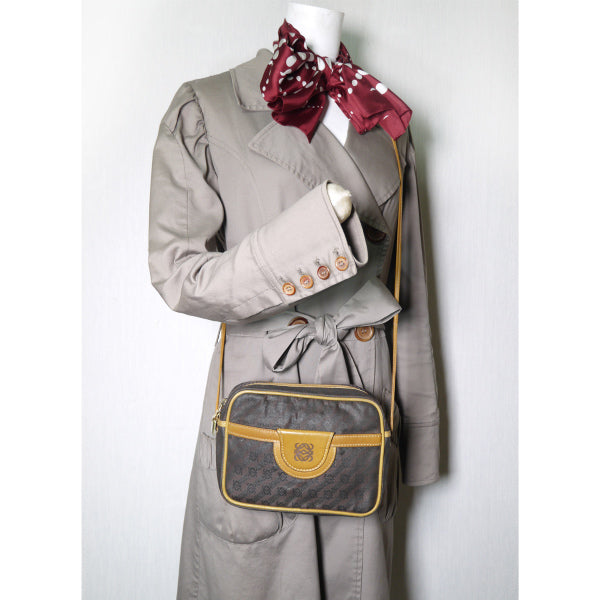 LOEWE ロゴグラム バイカラーショルダー（茶×キャメル）