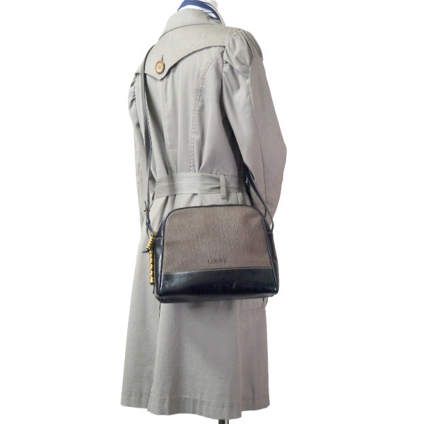 LOEWE　ベラスケス コンビレザー半円ショルダー（茶×黒）