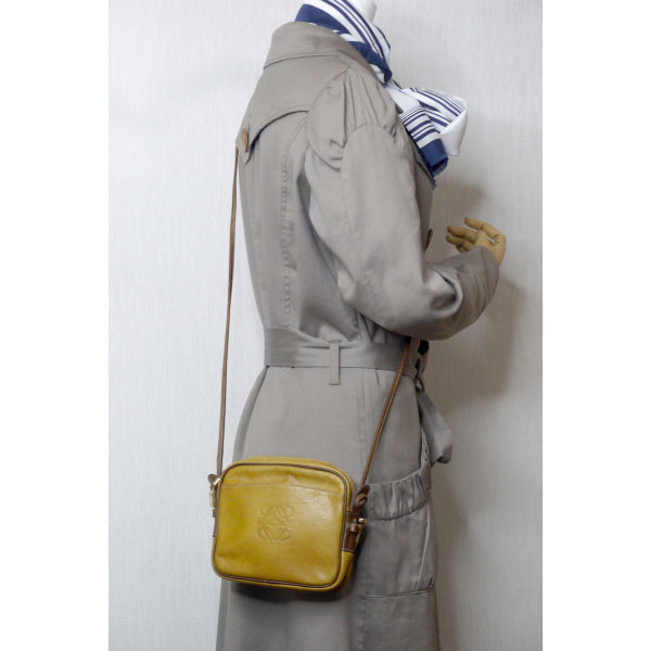 LOEWE　ゴルフ　ポシェット&ウエストポーチ（黄）