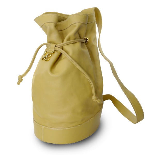 LOEWE　巾着レザーショルダー（イエロー）