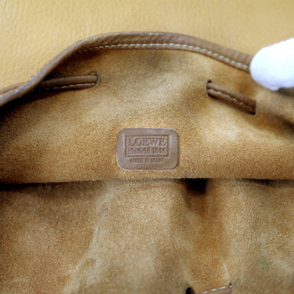LOEWE　アナグラムロゴ巾着レザーショルダー（マスタード）