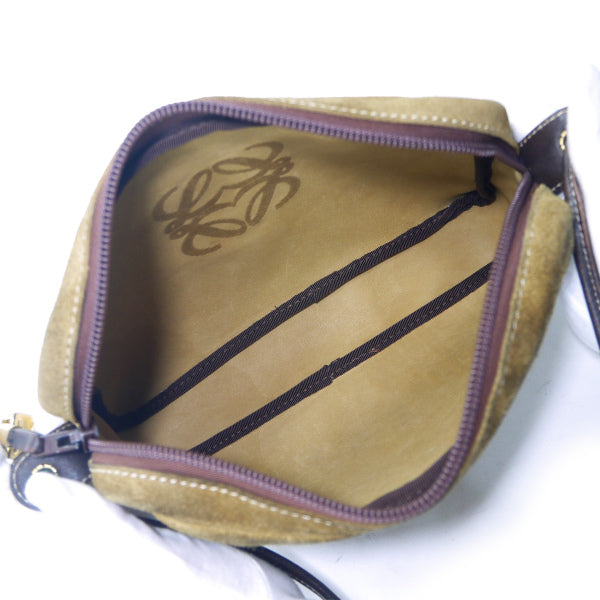 LOEWE　アナグラムロゴ スエード横長ショルダー（ベージュ）