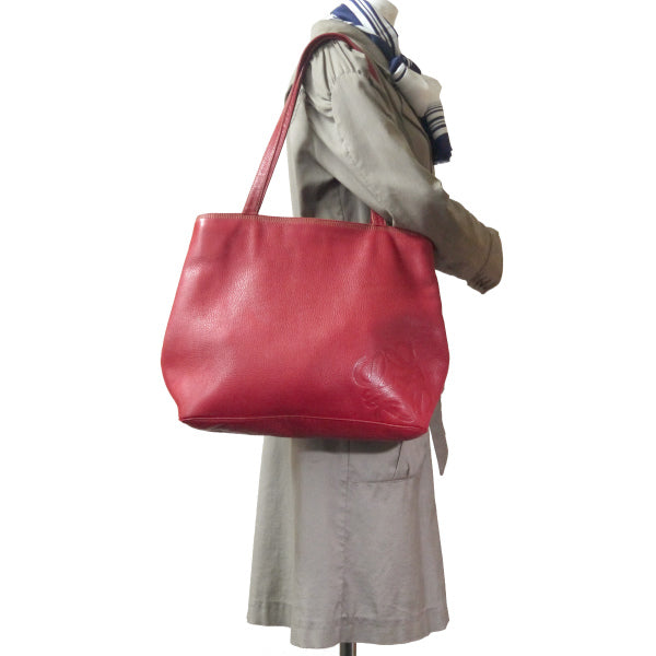 LOEWE　アナグラムロゴ型押しレザーA4トートバッグ（赤）