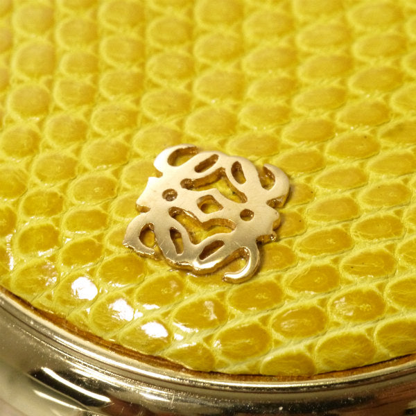 LOEWE　アナグラムロゴ リザードピルケース（黄）