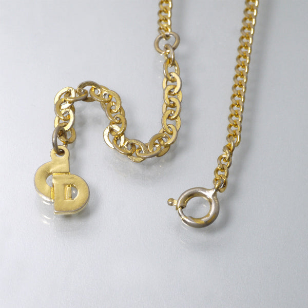 C.Dior ラインストーンロゴプレートネックレス（ゴールド）