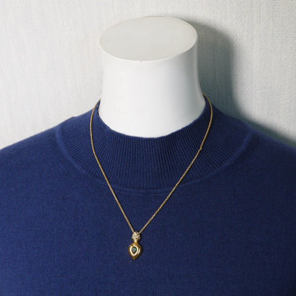 C.Dior　ゴールドネックレス（グリーンストーン）