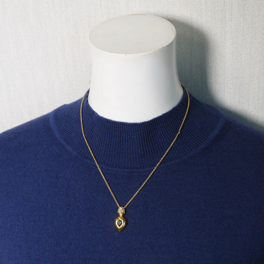 C.Dior　ゴールドネックレス（グリーンストーン）