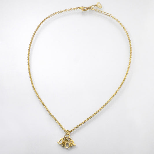 C.Dior ミニロゴチャームネックレス（ゴールド）