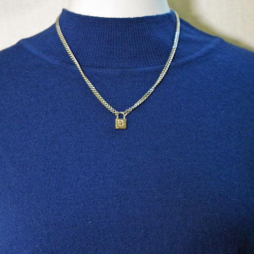 C Dior　シルバー南京錠ネックレス