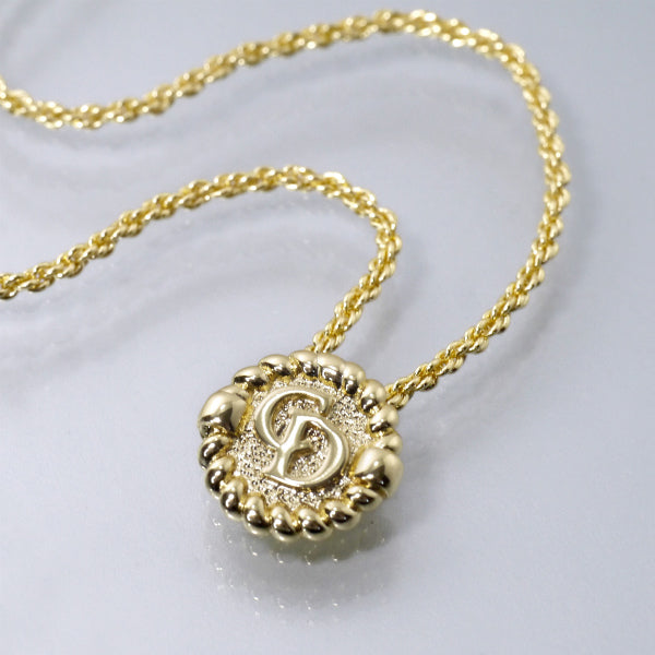 C.Dior ツイストラウンドロゴカットアウトネックレス（ゴールド）