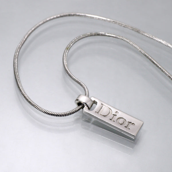 C.Dior ロゴプレートスネークチェーンネックレス（シルバー）
