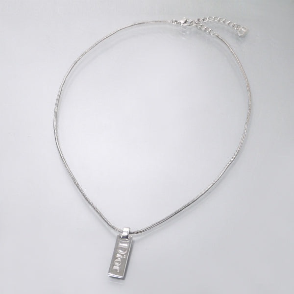 C.Dior ロゴプレートスネークチェーンネックレス（シルバー）