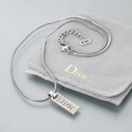 C.Dior ロゴプレートスネークチェーンネックレス（シルバー）