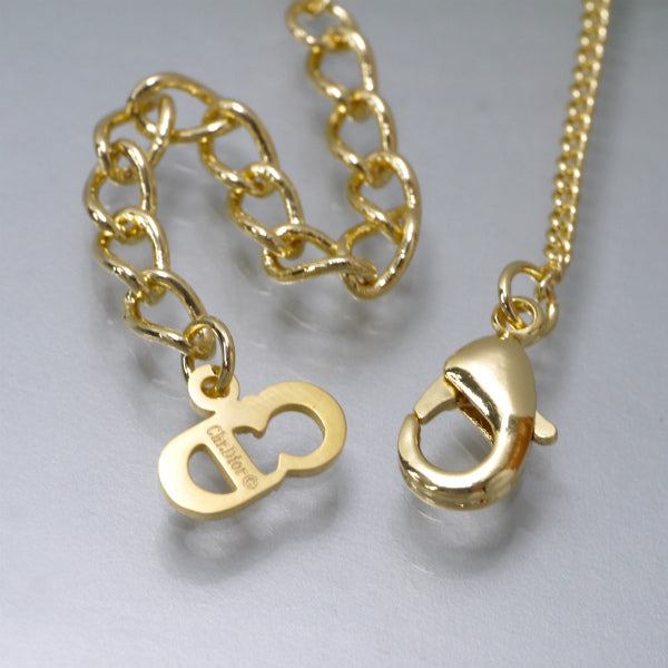 C.Dior 一粒パール×ロゴプレートネックレス（ゴールド）