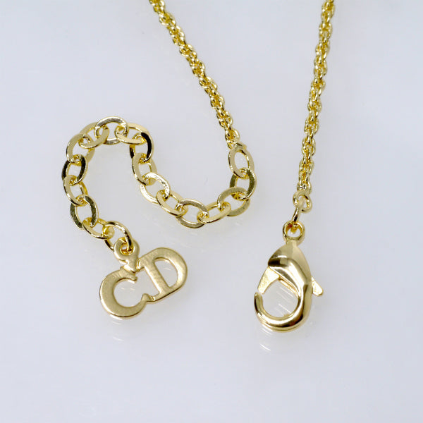 C.Dior　エンブレムロゴ ネックレス（ゴールド）