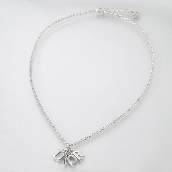 C.Dior ミニロゴチャームネックレス（シルバー）