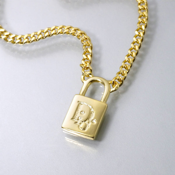 C.Dior　南京錠モチーフロゴネックレス（ゴールド）