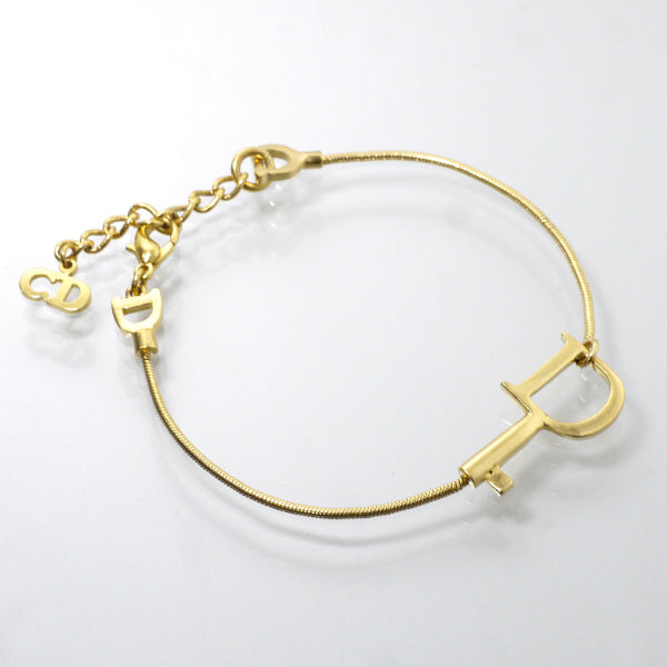 C.Dior　キーデザインロゴブレスレット（ゴールド）
