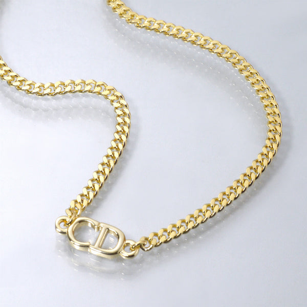 C.Dior CDロゴチェーンネックレス（ゴールド）