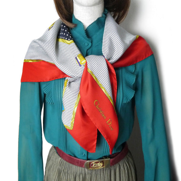 Christian Dior シルクスカーフ　大判　千鳥 OLD Dior 千鳥格子 ロゴ 宝石 大判シルクスカーフ（赤系） – Vintage