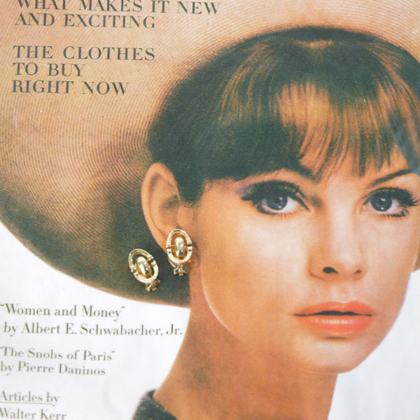 C.Dior　オーバル カットアウトイヤリング（ゴールド）