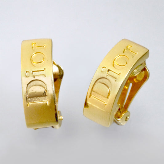 C.Dior　ロゴミニフープイヤリング（ゴールド）