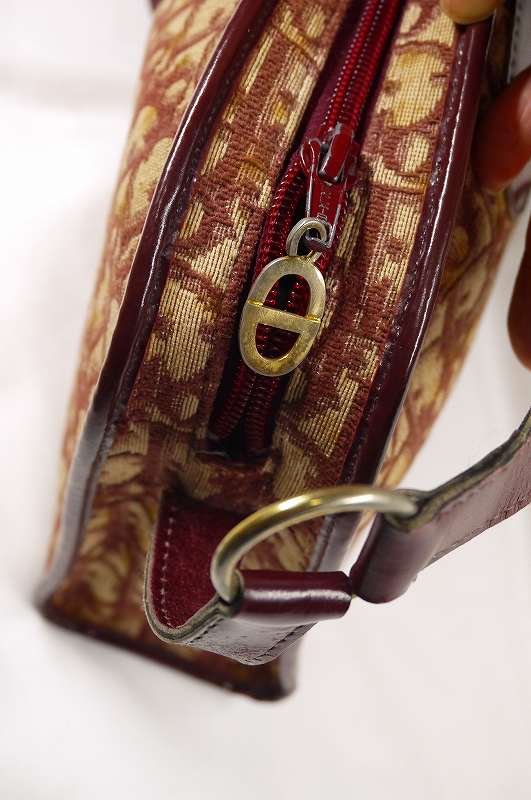 OLD Dior＜訳あり＞トロッター丸型ショルダー（赤系）