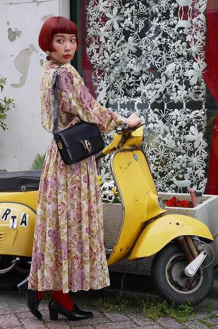 Old Celine 馬車金具ショルダー（黒総皮）