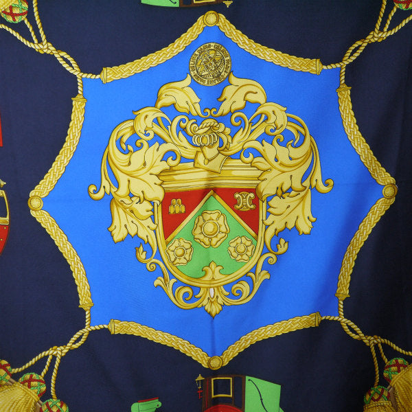 OLD CELINE　紋章 馬車柄 大判シルクスカーフ（緑系）