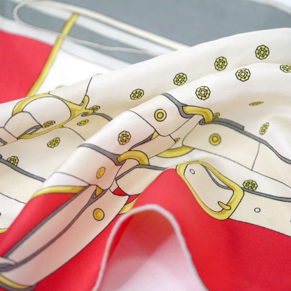 OLD CELINE　ドットベルト柄シルクロングスカーフ（赤系）