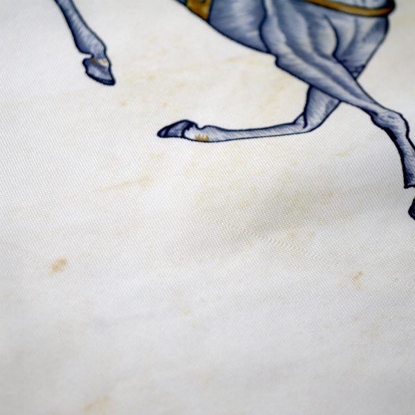 CELINE  <訳あり＞シルク大判スカーフ（紺系）